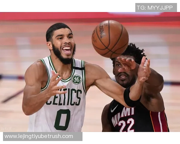 西蒙斯与豪泽交易阿德巴约绿军记者大胆提议引发热议 西蒙斯与豪泽交易阿德巴约绿军记者大胆提议引发热议