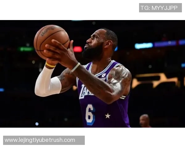 马克西狂砍54分创生涯新高成为东部首位50分先生引发热议 马克西狂砍54分创生涯新高成为东部首位50分先生引发热议